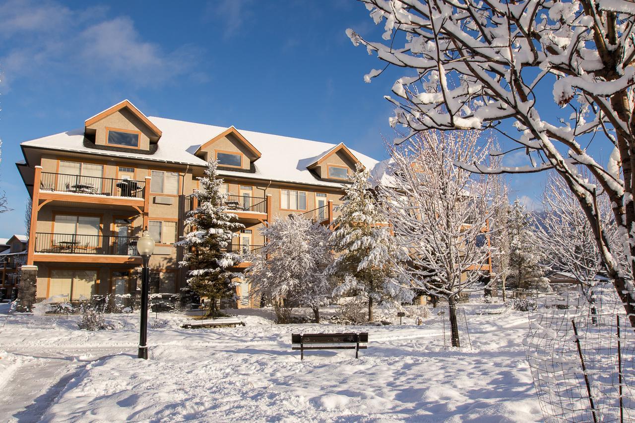 Bighorn Meadows Resort Radium Hot Springs Exterior foto